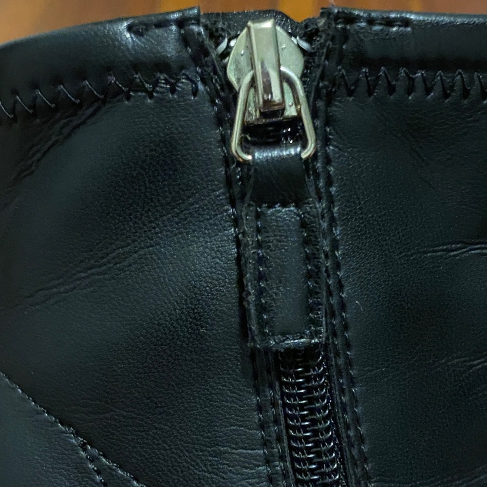 Elegant Black Leather Men's Shoes - Picture 5 of 5